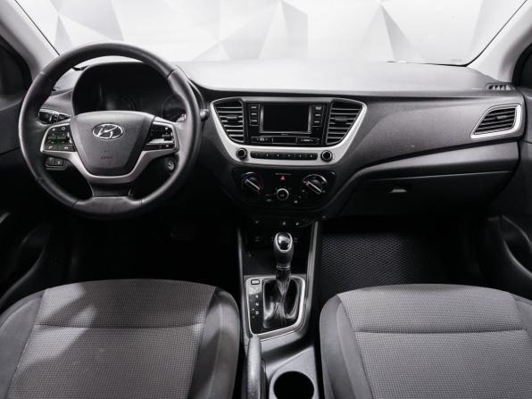 Hyundai Solaris II с пробегом 2017 года, цена 1 210 000 рублей, 169000 км, седан, Автокод Объявления
