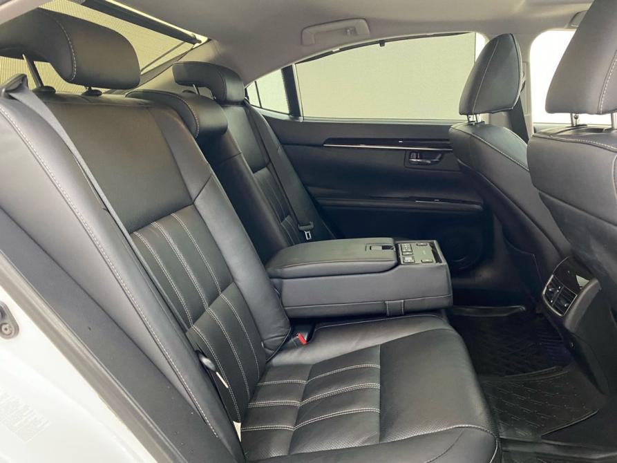 Lexus ES VI Рестайлинг Энгельс  - изображение 37