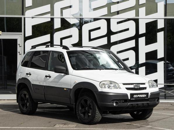 Chevrolet Niva I Рестайлинг с пробегом 2018 года, цена 780 000 рублей, 131384 км, внедорожник, Автокод Объявления