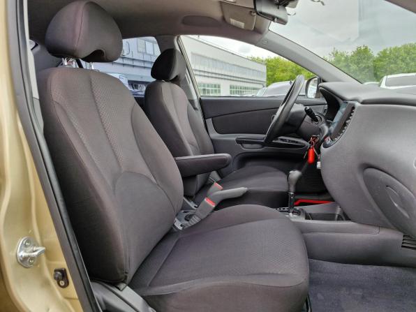Kia Rio II Рестайлинг с пробегом 2010 года, цена 567 000 рублей, 163711 км, седан, Автокод Объявления