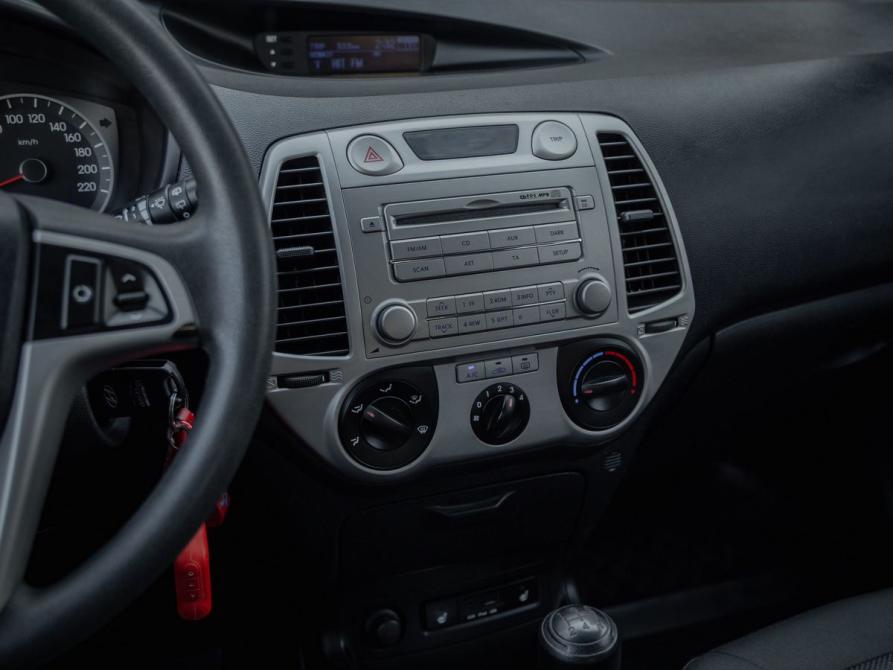 Hyundai i20 I Тюмень  - изображение 11