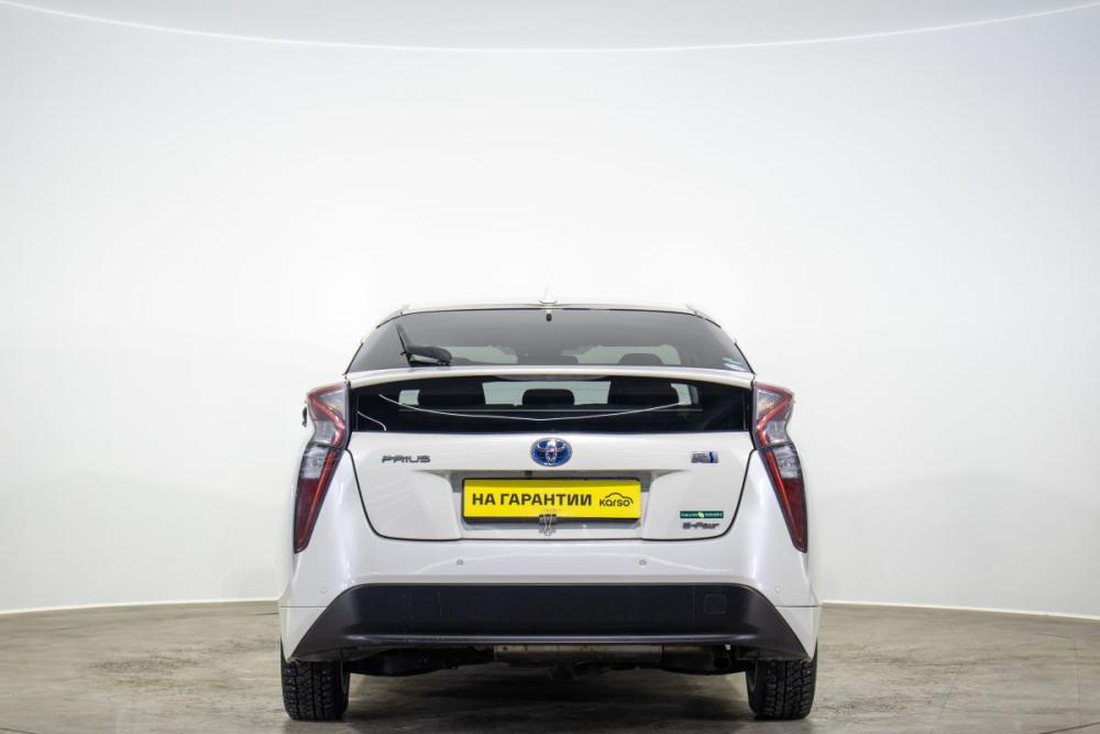 Toyota Prius IV (XW50) Оренбург  - изображение 6
