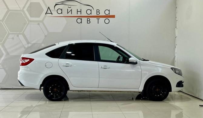 Lada (ВАЗ) Granta I Рестайлинг с пробегом 2024 года, цена 852 941 рубль, 39458 км, лифтбек, Автокод Объявления