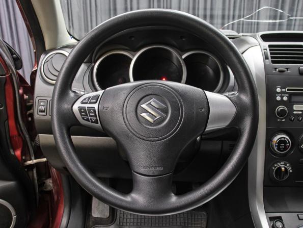 Suzuki Grand Vitara II с пробегом 2005 года, цена 649 000 рублей, 301833 км, внедорожник, Автокод Объявления