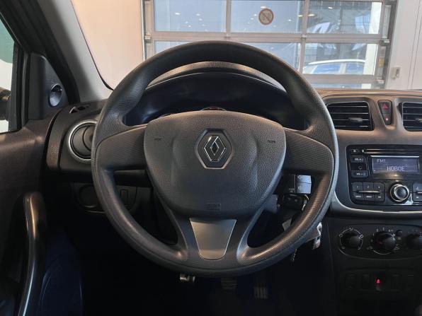 Renault Logan II с пробегом 2016 года, цена 770 000 рублей, 118821 км, седан, Автокод Объявления