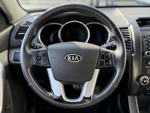 Kia Sorento II с пробегом 2009 года, цена 999 000 рублей, 305199 км, внедорожник, Автокод Объявления