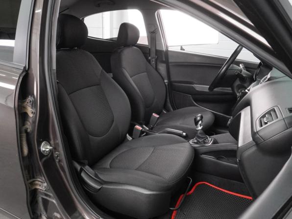 Kia Rio III Рестайлинг с пробегом 2015 года, цена 944 000 рублей, 195434 км, седан, Автокод Объявления