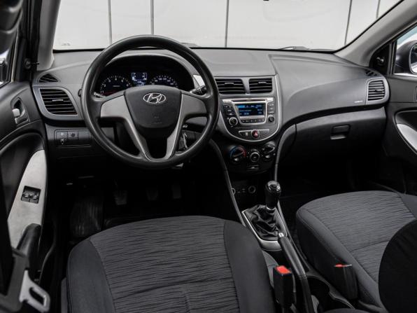 Hyundai Solaris I Рестайлинг с пробегом 2016 года, цена 1 010 000 рублей, 173252 км, седан, Автокод Объявления