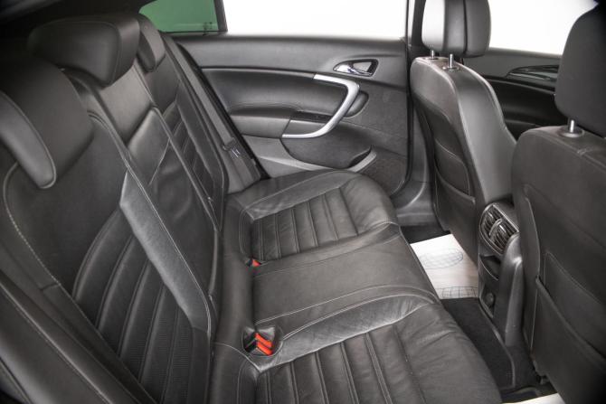 Opel Insignia I Рестайлинг с пробегом 2013 года, цена 1 249 000 рублей, 191245 км, седан, Автокод Объявления