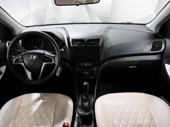 Hyundai Solaris I Рестайлинг с пробегом 2015 года, цена 1 130 000 рублей, 125000 км, седан, Автокод Объявления