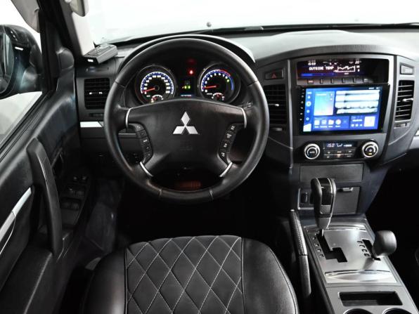 Mitsubishi Pajero IV с пробегом 2011 года, цена 1 820 000 рублей, 218357 км, внедорожник, Автокод Объявления
