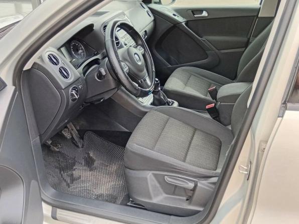 Volkswagen Tiguan I Рестайлинг с пробегом 2012 года, цена 1 180 000 рублей, 140186 км, внедорожник, Автокод Объявления