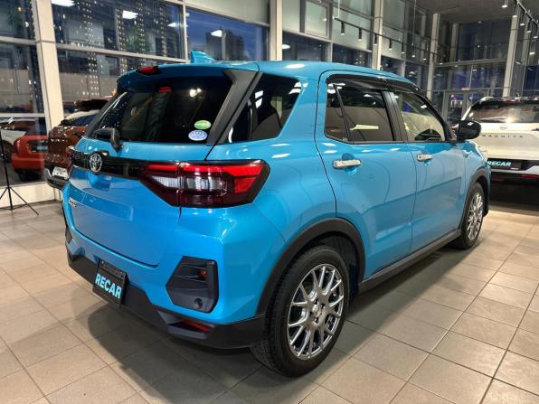 Toyota Raize I с пробегом 2020 года, цена 1 680 000 рублей, 69012 км, внедорожник, Автокод Объявления