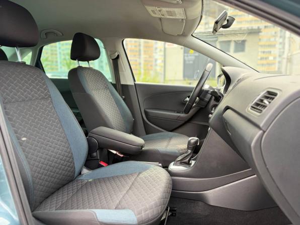 Volkswagen Polo V Рестайлинг с пробегом 2019 года, цена 1 175 000 рублей, 139000 км, седан, Автокод Объявления