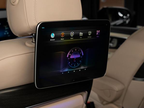 Mercedes-Benz V-Класс III (W447) Рестайлинг 2 с пробегом 2026 года, цена 14 600 000 рублей, 16 км, минивэн, Автокод Объявления