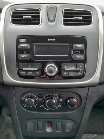 Renault Sandero II Рестайлинг с пробегом 2020 года, цена 1 099 000 рублей, 71000 км, хэтчбек, Автокод Объявления