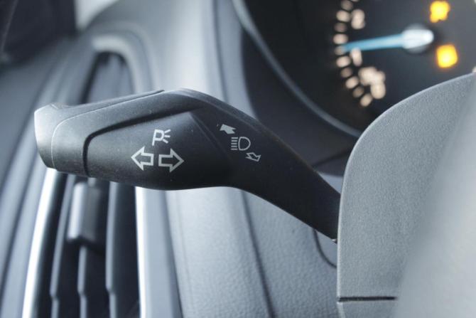 Ford Focus III Рестайлинг с пробегом 2018 года, цена 1 245 000 рублей, 177700 км, седан, Автокод Объявления