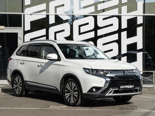 Mitsubishi Outlander III Рестайлинг 3 с пробегом 2018 года, цена 2 000 000 рублей, 128521 км, внедорожник, Автокод Объявления