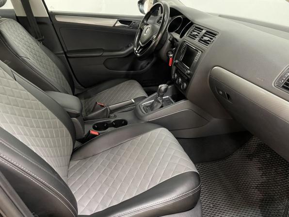 Volkswagen Jetta VI Рестайлинг с пробегом 2016 года, цена 1 240 000 рублей, 183665 км, седан, Автокод Объявления