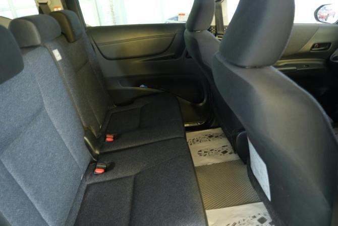 Toyota Sienta II с пробегом 2015 года, цена 1 199 000 рублей, 160000 км, компактвэн, Автокод Объявления