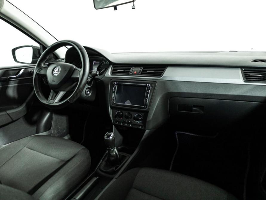 Skoda Rapid I Санкт-Петербург  - изображение 9