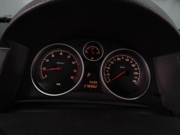 Opel Astra H Рестайлинг с пробегом 2010 года, цена 549 000 рублей, 278902 км, седан, Автокод Объявления