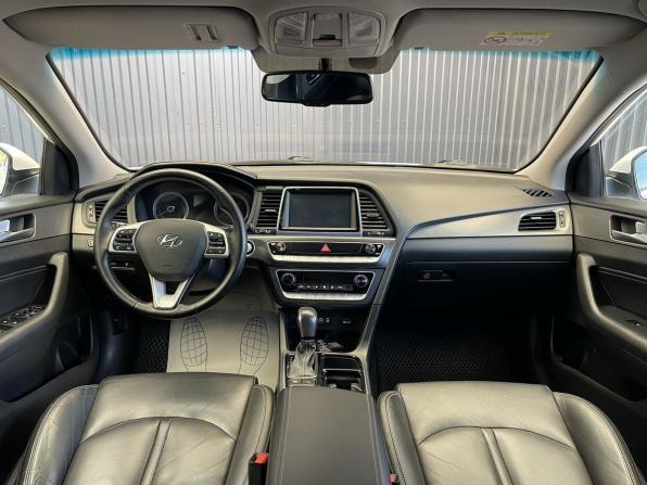 Hyundai Sonata VII (LF) Рестайлинг с пробегом 2018 года, цена 1 757 000 рублей, 144479 км, седан, Автокод Объявления