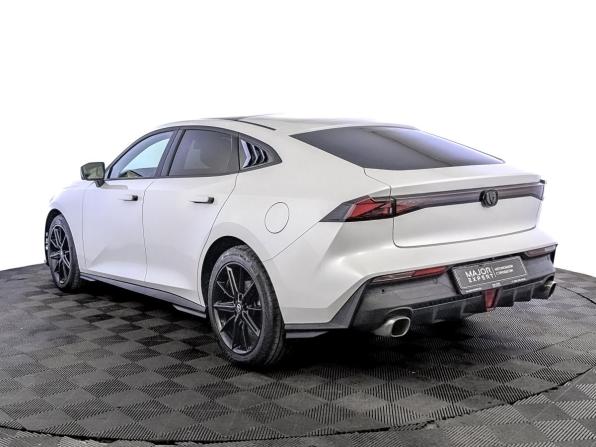 Changan UNI-V I с пробегом 2023 года, цена 2 370 000 рублей, 35494 км, лифтбек, Автокод Объявления