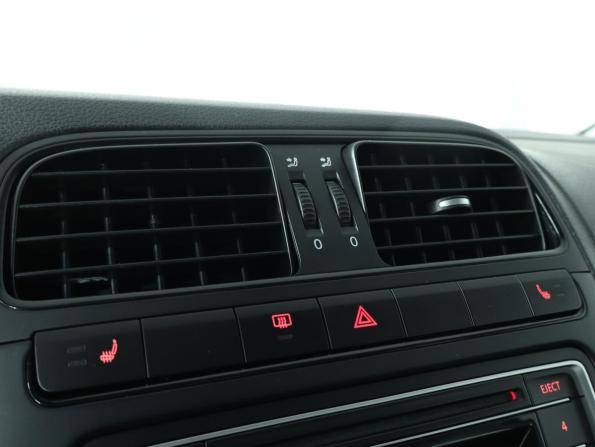 Volkswagen Polo V с пробегом 2014 года, цена 689 000 рублей, 233000 км, седан, Автокод Объявления
