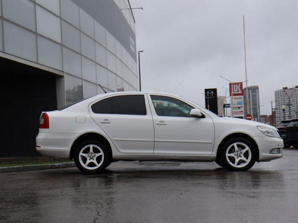 Skoda Octavia II (A5) Рестайлинг с пробегом 2011 года, цена 750 000 рублей, 207561 км, лифтбек, Автокод Объявления