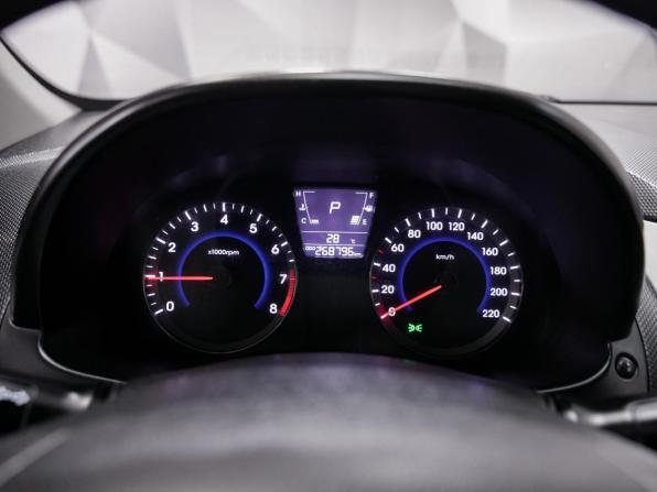 Hyundai Solaris I с пробегом 2014 года, цена 695 000 рублей, 268000 км, седан, Автокод Объявления