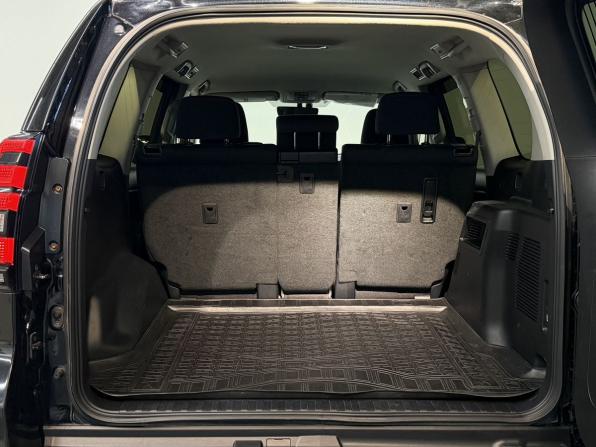 Toyota Land Cruiser Prado 150 Series Рестайлинг 2 с пробегом 2019 года, цена 5 200 000 рублей, 169671 км, внедорожник, Автокод Объявления