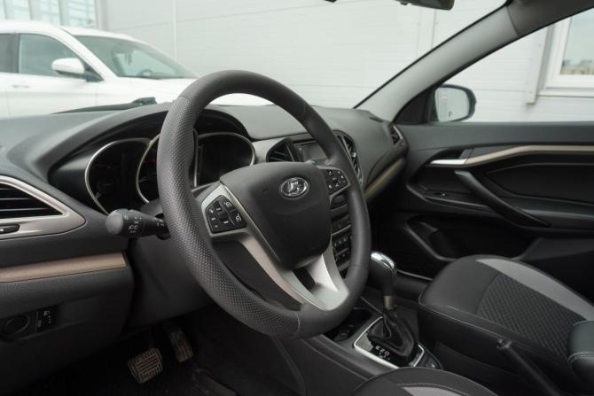 Lada (ВАЗ) Vesta I с пробегом 2020 года, цена 1 042 000 рублей, 114781 км, седан, Автокод Объявления
