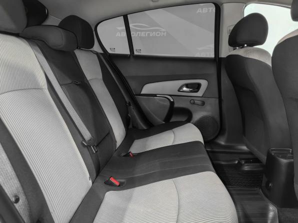Chevrolet Cruze I Рестайлинг с пробегом 2013 года, цена 700 000 рублей, 198000 км, хэтчбек, Автокод Объявления