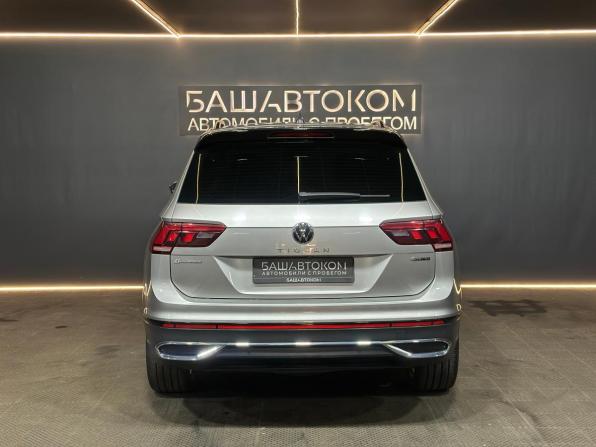 Volkswagen Tiguan II Рестайлинг с пробегом 2022 года, цена 2 680 000 рублей, 140905 км, внедорожник, Автокод Объявления