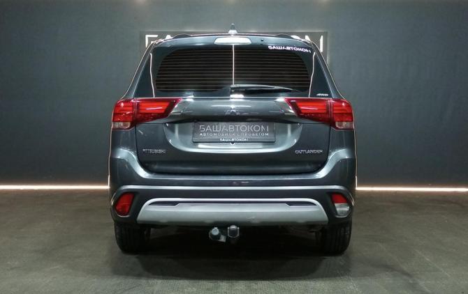 Mitsubishi Outlander III Рестайлинг 3 с пробегом 2019 года, цена 1 980 000 рублей, 145250 км, внедорожник, Автокод Объявления