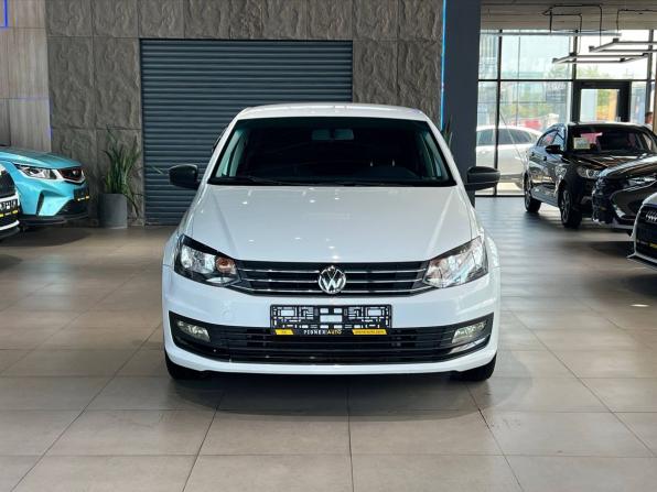 Volkswagen Polo V Рестайлинг с пробегом 2018 года, цена 1 250 000 рублей, 128000 км, седан, Автокод Объявления