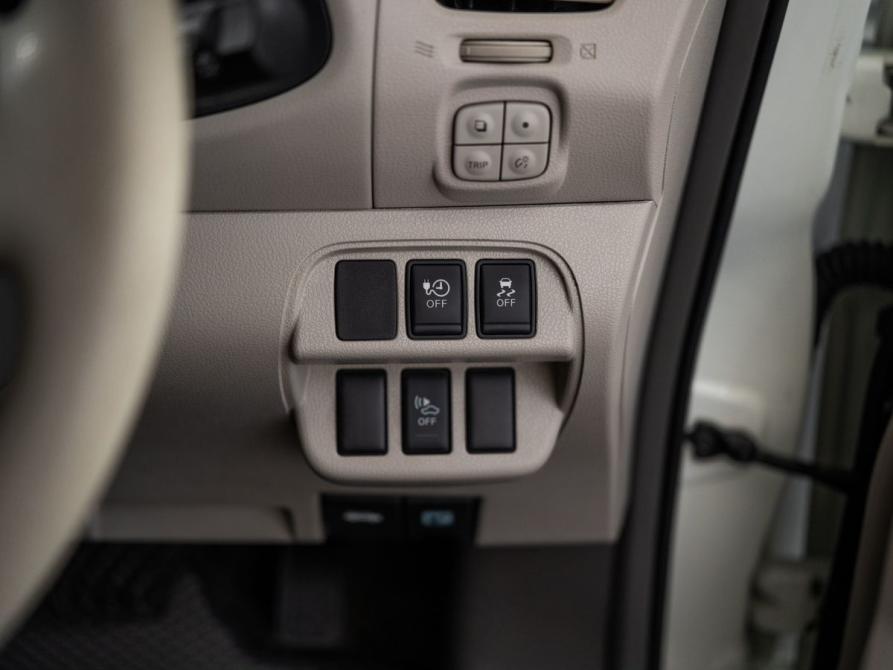 Nissan Leaf I (ZE0/AZE0) Иркутск  - изображение 16
