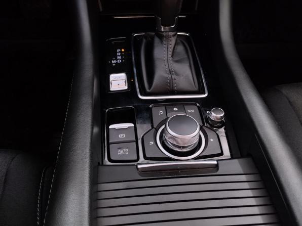 Mazda 6 III (GJ) Рестайлинг 2 с пробегом 2018 года, цена 1 995 000 рублей, 125076 км, седан, Автокод Объявления