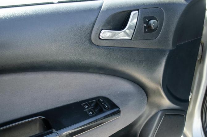 Skoda Octavia I (A4) Рестайлинг с пробегом 2007 года, цена 205 000 рублей, 300000 км, лифтбек, Автокод Объявления