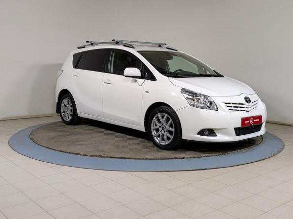 Toyota Verso I с пробегом 2011 года, цена 1 099 500 рублей, 253000 км, компактвэн, Автокод Объявления