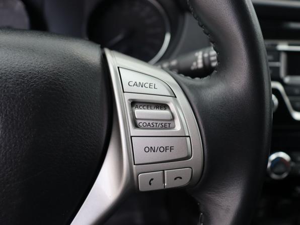 Nissan Qashqai II с пробегом 2018 года, цена 1 825 000 рублей, 33179 км, внедорожник, Автокод Объявления