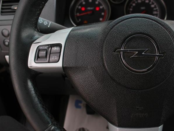 Opel Zafira B Рестайлинг с пробегом 2012 года, цена 580 000 рублей, 325000 км, компактвэн, Автокод Объявления