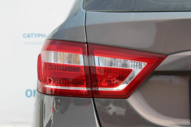 Lada (ВАЗ) Vesta I с пробегом 2019 года, цена 990 000 рублей, 59000 км, универсал, Автокод Объявления