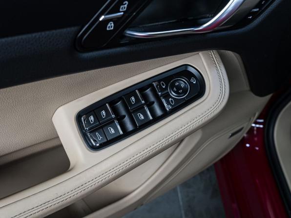 Porsche Macan I Рестайлинг с пробегом 2021 года, цена 5 399 000 рублей, 96669 км, внедорожник, Автокод Объявления