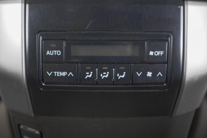 Toyota Land Cruiser Prado 150 Series с пробегом 2011 года, цена 2 299 000 рублей, 301251 км, внедорожник, Автокод Объявления