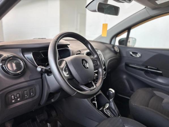 Renault Kaptur I с пробегом 2017 года, цена 1 607 000 рублей, 59638 км, внедорожник, Автокод Объявления