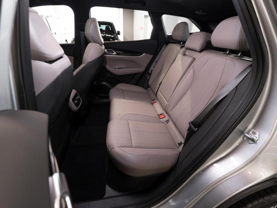 Geely Atlas II Москва  - изображение 14