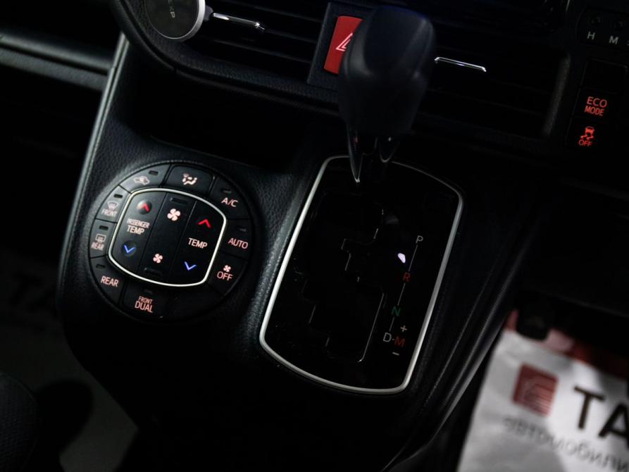 Toyota Noah III (R80) Рестайлинг Иркутск  - изображение 15