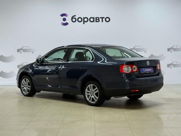 Volkswagen Jetta V с пробегом 2009 года, цена 750 000 рублей, 133465 км, седан, Автокод Объявления